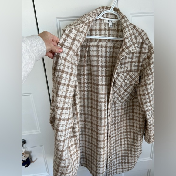 Tweed shacket like new - Picture 3 of 12